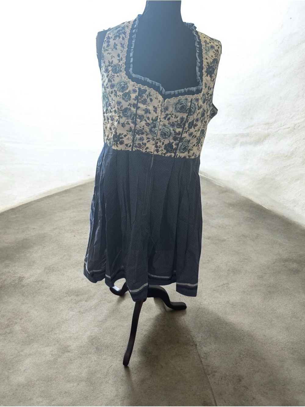 Glory Star octoberfest dress size xl